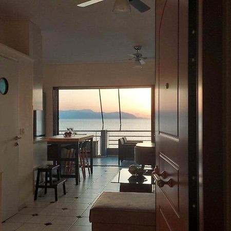 Loutraki Bay Apartman Kültér fotó