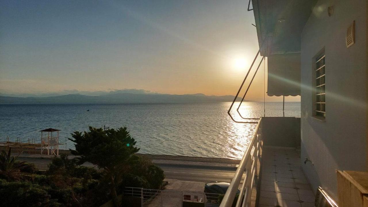 Loutraki Bay Apartman Kültér fotó